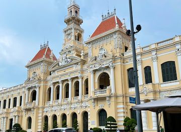 vietnam/central-highlands/landmark/tru-so-hoi-dong-nhan-dan-thanh-pho-ho-chi-minh