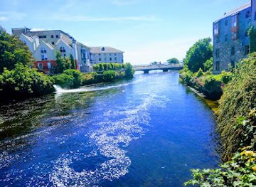 ireland/salthill/landmark/galway-arts-centre