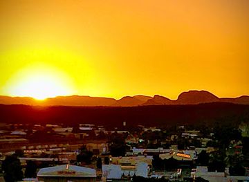australia/red-centre/landmark/alice-plaza