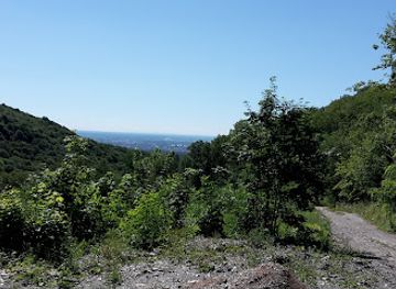 croatia/medvednica-mountain/landmark/kraljicin-zdenac-hiking-trail