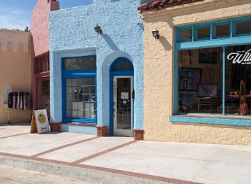 oklahoma/oklahoma-city/paseo-arts-district/landmark/little-d-gallery