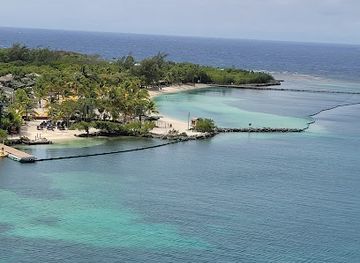 honduras/bay-islands/landmark/roatan