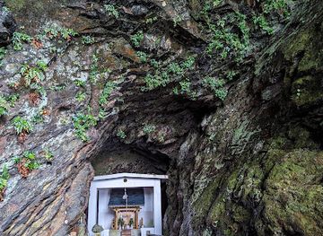japan/yakushima/landmark/yahazudake-shrine