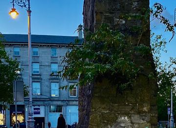 ireland/dublin/temple-bar/landmark/old-dublin-city-wall