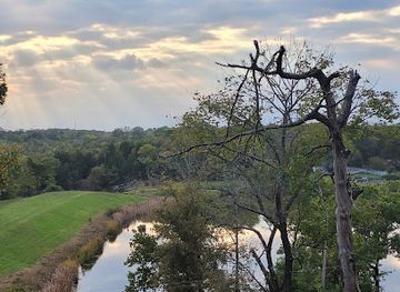 oklahoma/choctaw-country/landmark/raymond-gary-state-park