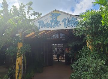 sint-maarten/lowlands/landmark/parotte-ville-bird-park