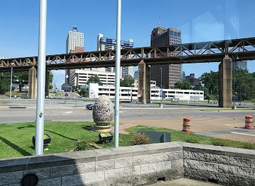 tennessee/memphis/landmark/tennessee-welcome-center