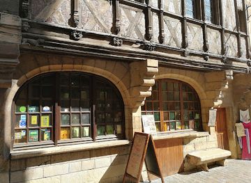 france/dijon/landmark/maison-milliere-restaurant-boutique-bar-a-vin-et-salon-de-the