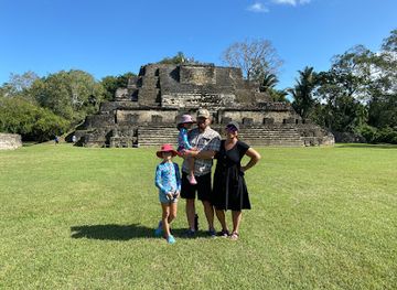 belize/caracol/landmark/belize-tours