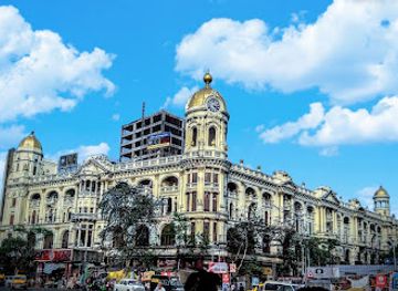 india/kolkata/esplanade/landmark/j-l-nehru-road-traffic-island-garden