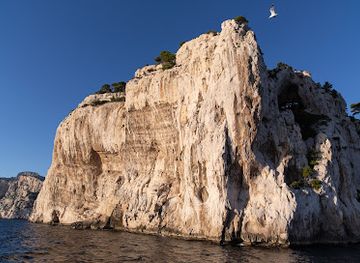 france/cassis-calanques/landmark/calanques-bleu-mistral
