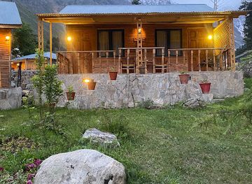 pakistan/naran/landmark/grey-walls-mountain-huts-cottages