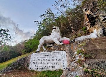 barbados/saint-george/landmark/the-lion-at-gun-hill