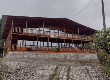 ecuador/mindo/landmark/the-temple-i-lodge-mindo