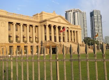 sri-lanka/colombo/landmark/old-parliament-building