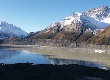 new-zealand/mount-cook-national-park/landmark/tasman-glacier-viewpoint