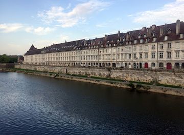 france/franche-comte/landmark/statue-du-marquis-jouffroy-d-abbans