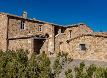 italy/val-d-orcia/landmark/sce-quiric