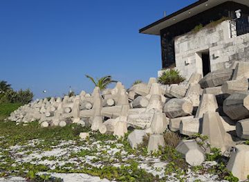 mexico/cancun/landmark/faro-norte-canal-puerto-cancun-part-2