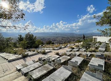 albania/korce-region/landmark/martyrs-cemetery