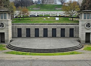 tennessee/nashville/landmark/tennessee-map-plaza