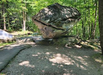 massachusetts/berkshires/landmark/balance-rock-state-park