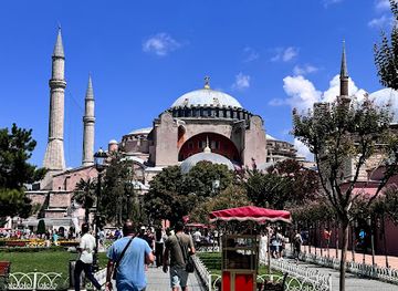 turkiye/eastern-anatolia-region/landmark/hagia-sophia-grand-mosque