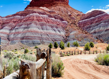 utah/kanab/landmark/kane-county-office-of-tourism