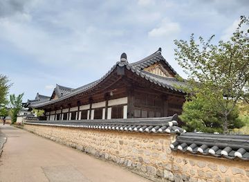 south-korea/gyeongju-historic-areas/landmark/gyeongju-gyochon-traditional-village