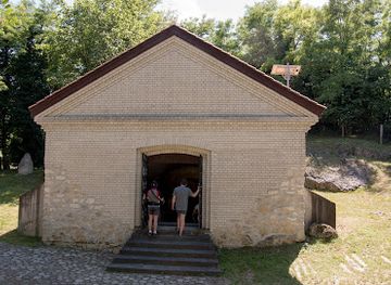 hungary/ferto-region/landmark/fertorakos-mithraeum