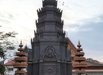 cambodia/siem-reap/wat-bo-road/landmark/old-market-bridge