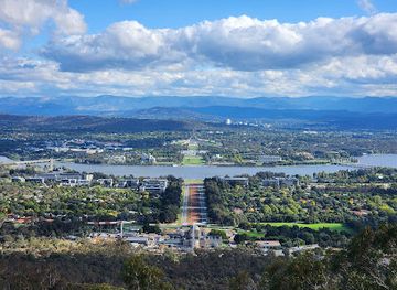 australia/canberra/landmark/mount-ainslie-lookout