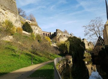 luxembourg/mamer-valley/landmark/melusina-statue