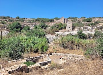 malta/cottonera/landmark/ghar-dalam-cave