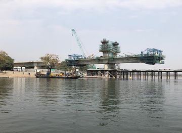 botswana/kasane/landmark/kazungula-weigh-station