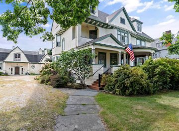 vermont/bennington/landmark/south-shire-a-little-hotel
