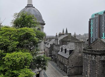 united-kingdom/aberdeen/attraction/aberdeen-art-gallery