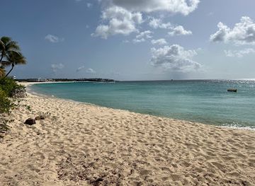 anguilla/blowing-point/landmark/leon-s-at-malliouhana