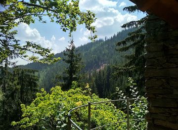 czechia/krkonose/landmark/lesni-hradek-aichelburg