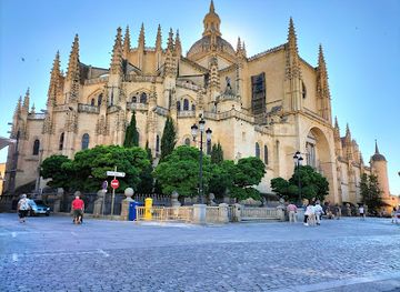 spain/segovia/landmark/plaza-mayor