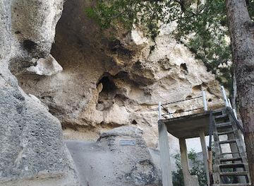 honduras/la-paz-region/landmark/cueva-el-gigante