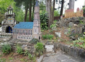 alabama/upland-south/landmark/ave-maria-grotto