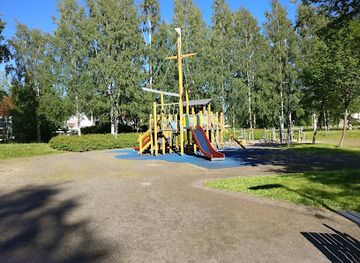 finland/oulu/landmark/antti-pietilan-puiston-leikkipaikka