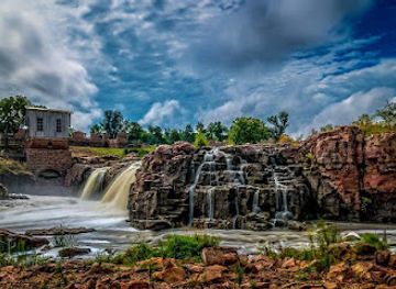 north-dakota/wahpeton/landmark/red-door-art-gallery-and-museum