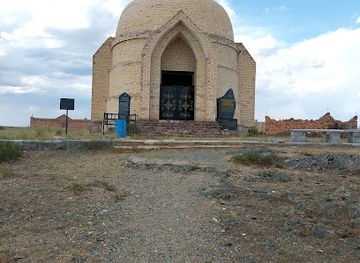 kazakhstan/central-kazakhstan/landmark/mausoleum-of-senkibai-batyr-orazgululy