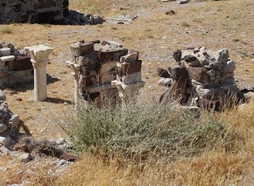 greece/santorini/landmark/early-christian-basilica-of-saint-irene