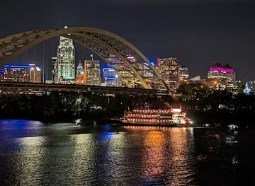 kentucky/newport/landmark/chart-house