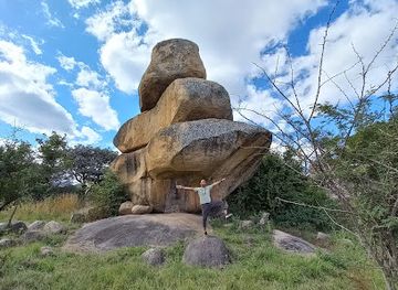 zimbabwe/mashonaland-east/landmark/balancing-rocks
