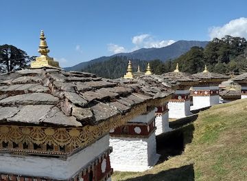 bhutan/punakha/landmark/mochu-rafting-point