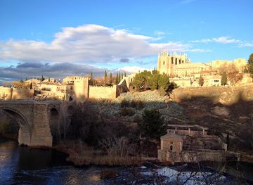 spain/toledo/puente-de-san-martin/landmark/mirador-del-puente-de-san-martin-ii